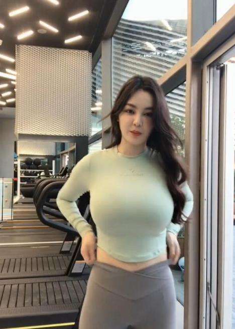 温泉度假村中文版